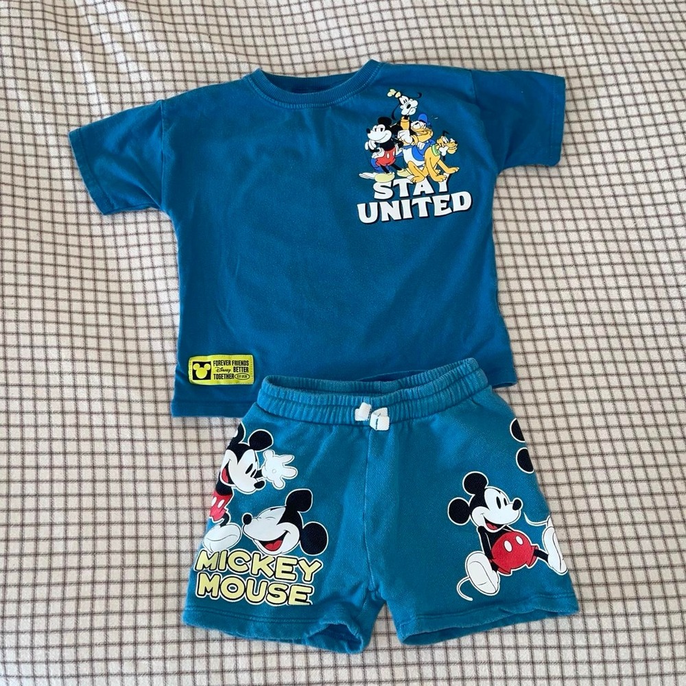 Zara Disney Mickey Mouse & Friends Toddler Boys 2 Piece Set Blue Tee Shorts 3T